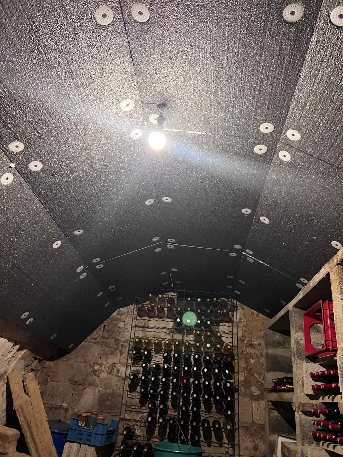 Isolation du plafond de la cave