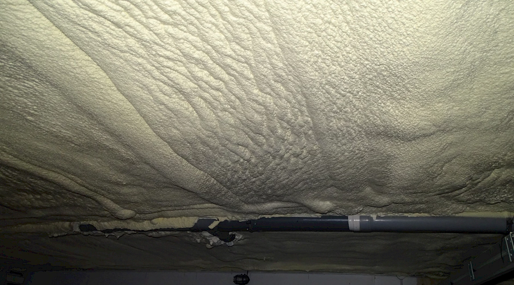 Polyuréthane projeté pour vide sanitaire